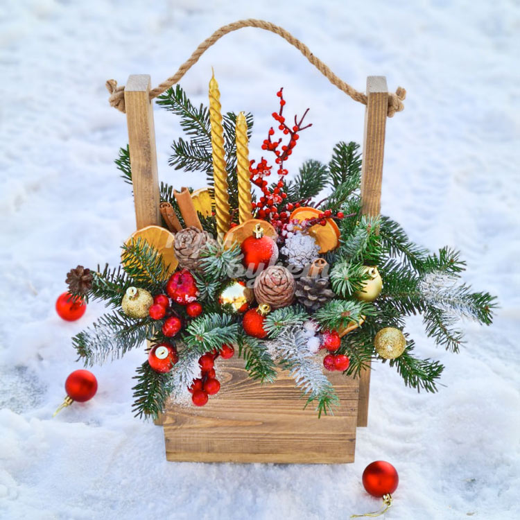 Новогодняя композиция со свечами